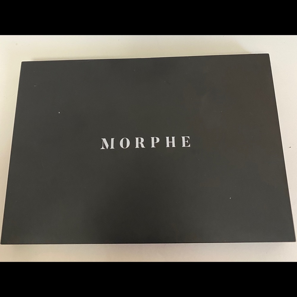 Morphe Highlight + Contour Palette